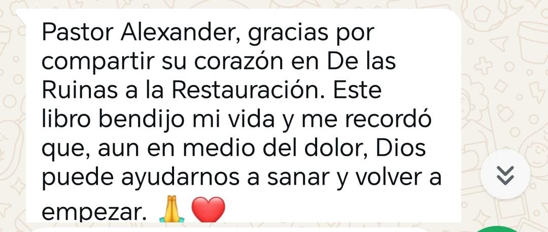 Captura de WhatsApp 1: opinión de una persona que leyó el libro