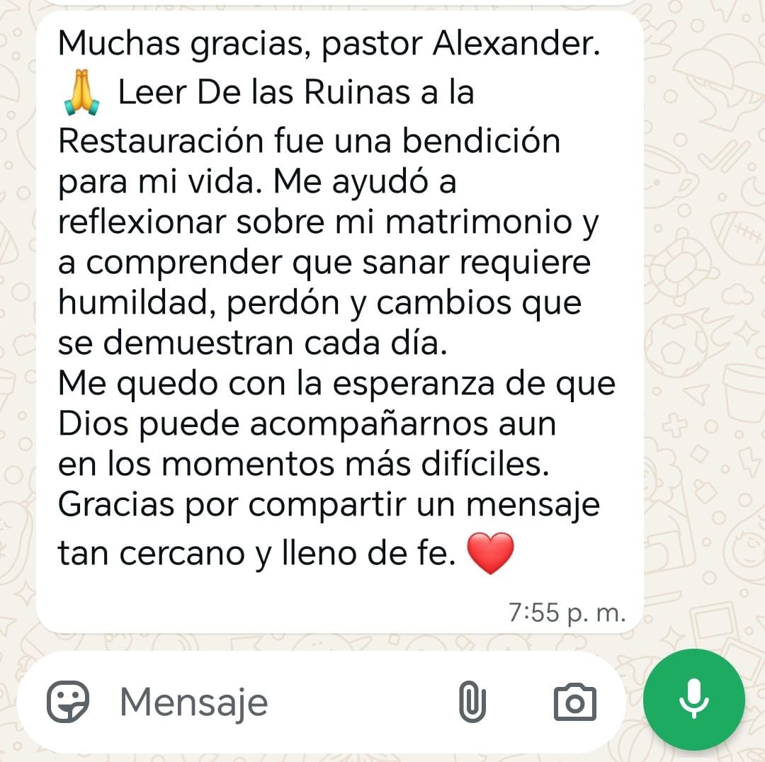 Captura de WhatsApp 2: opinión de una persona que leyó el libro
